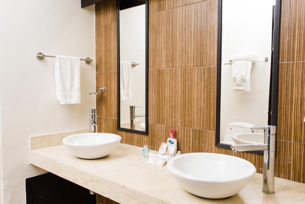 Ocean Front Corto Maltes 104 In Downtown Apartment Playa del Carmen Ngoại thất bức ảnh